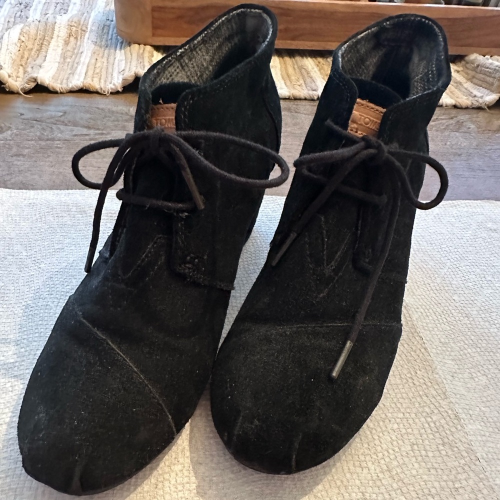 Toms Desert Suede Ankle Boots